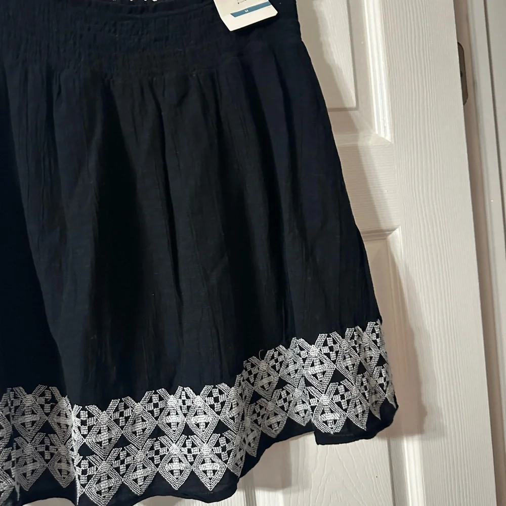 NWT Old Navy Black Skater Mini Skirt with Pleated Embellishments - Picture 10 of 13